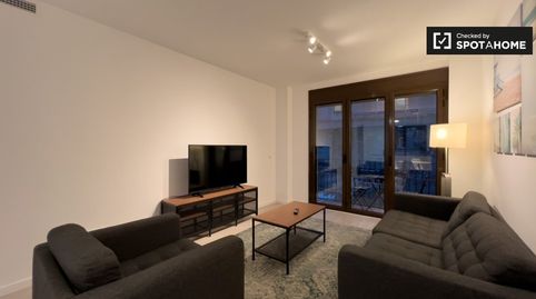 Piso de 3 habitaciones en alquiler en El Raval, Barcelona