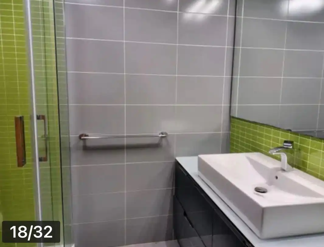 Bany de Pis en venda en Pontevedra Capital  amb Traster, Moblat i Piscina comunitària