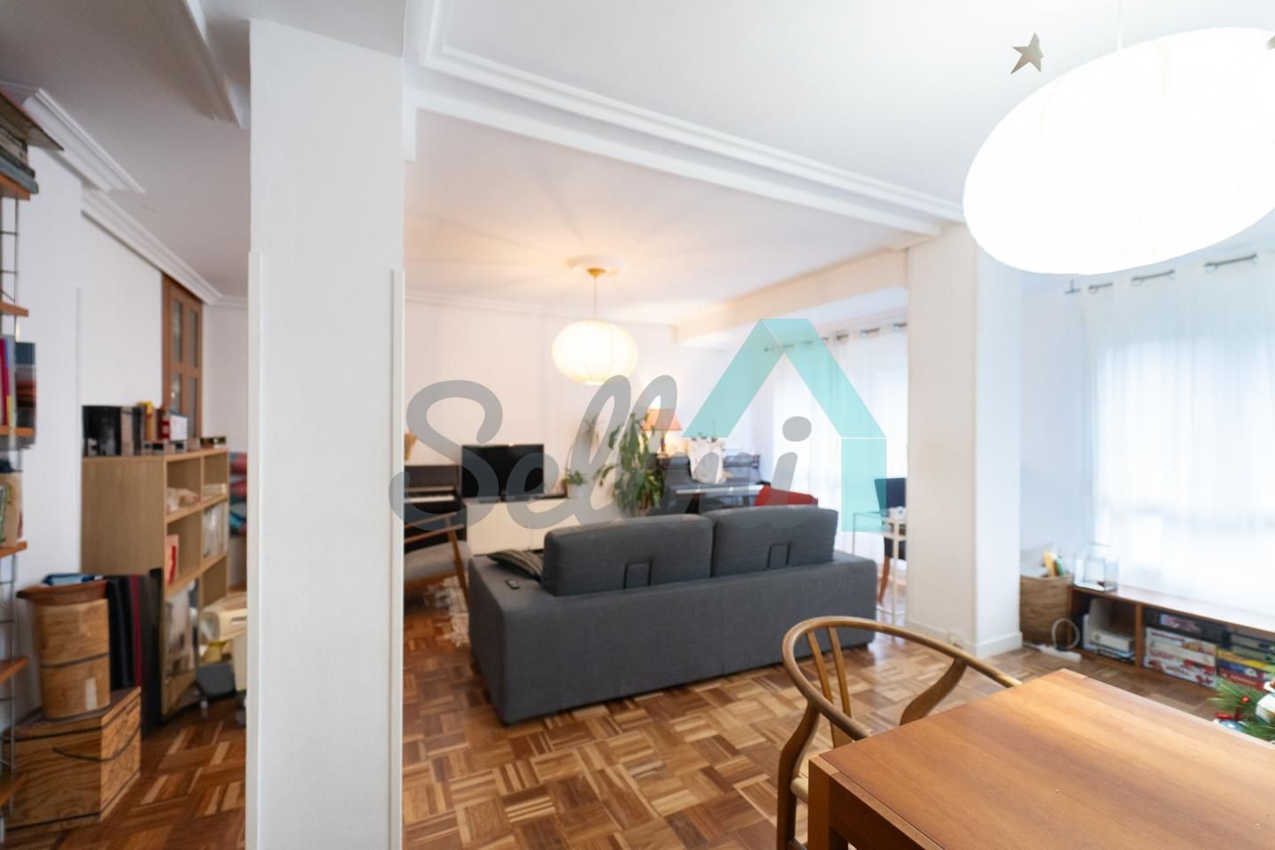 Living room of Flat to rent in Oviedo   with Heating, Parquet flooring and Terrace