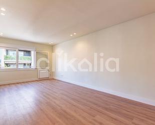 Living room of Flat for sale in  Barcelona Capital  with Heating