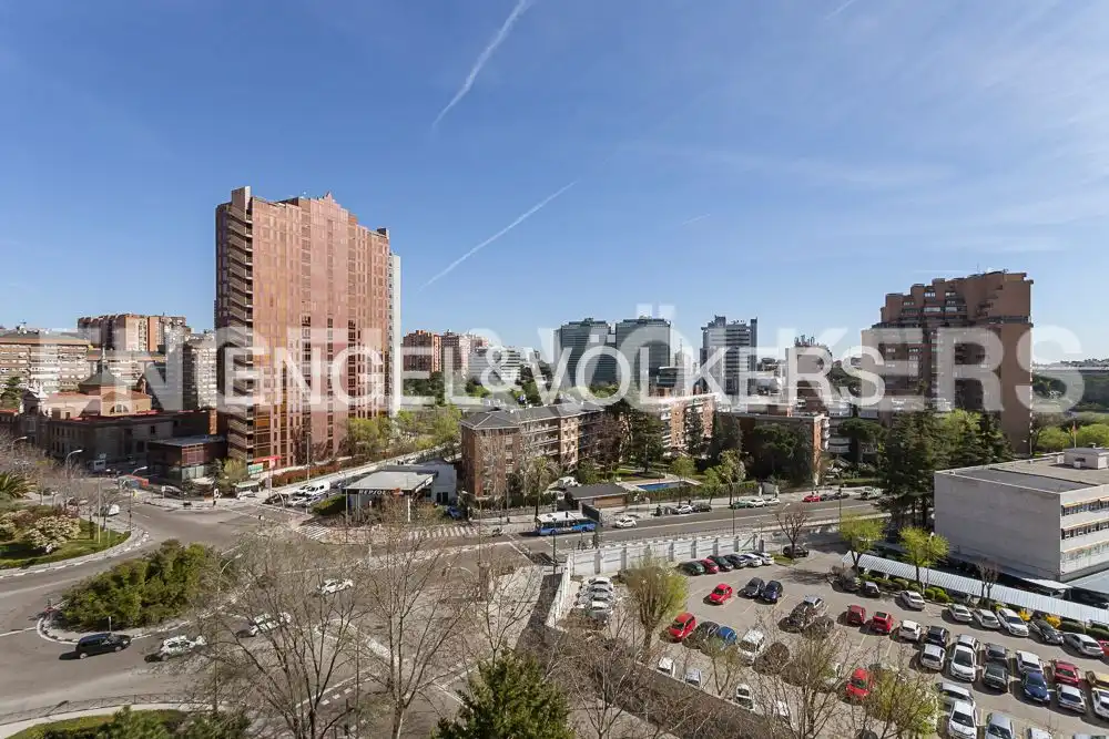 Exterior view of Flat for rent in Madrid  with Air Conditioner, Heating and Private garden