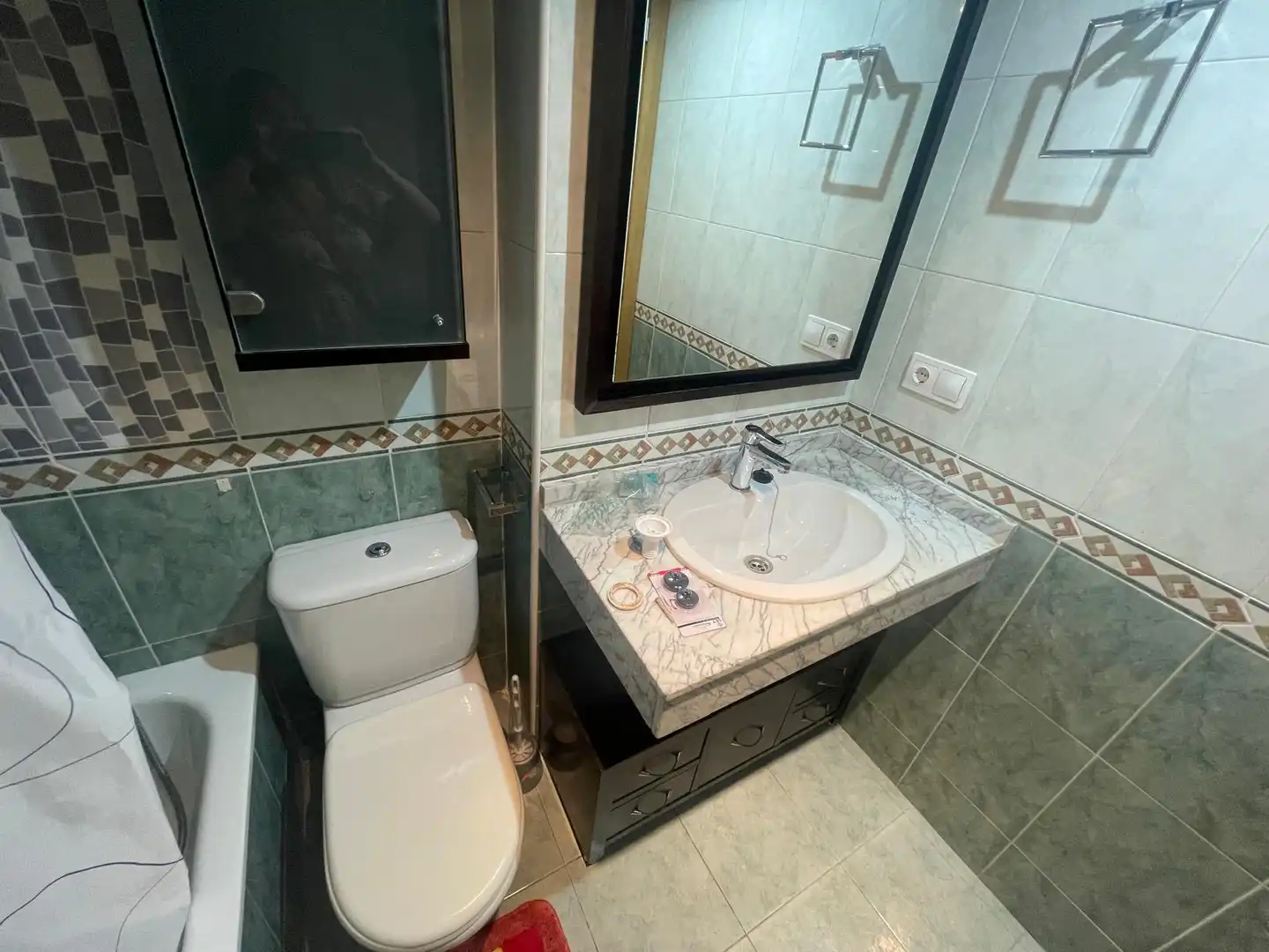 Baño de Piso de alquiler en Zaragoza con Aire acondicionado, Calefacción y Parquet