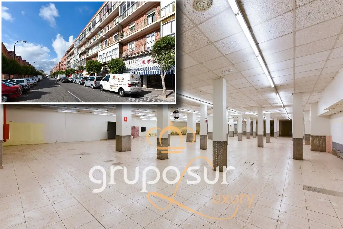 Local comercial de lloguer a Calle Embajadores