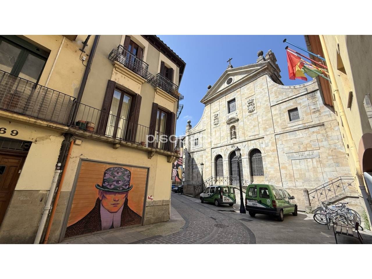 Vista exterior de Pis en venda en  Pamplona / Iruña amb Calefacció, Parquet i Traster