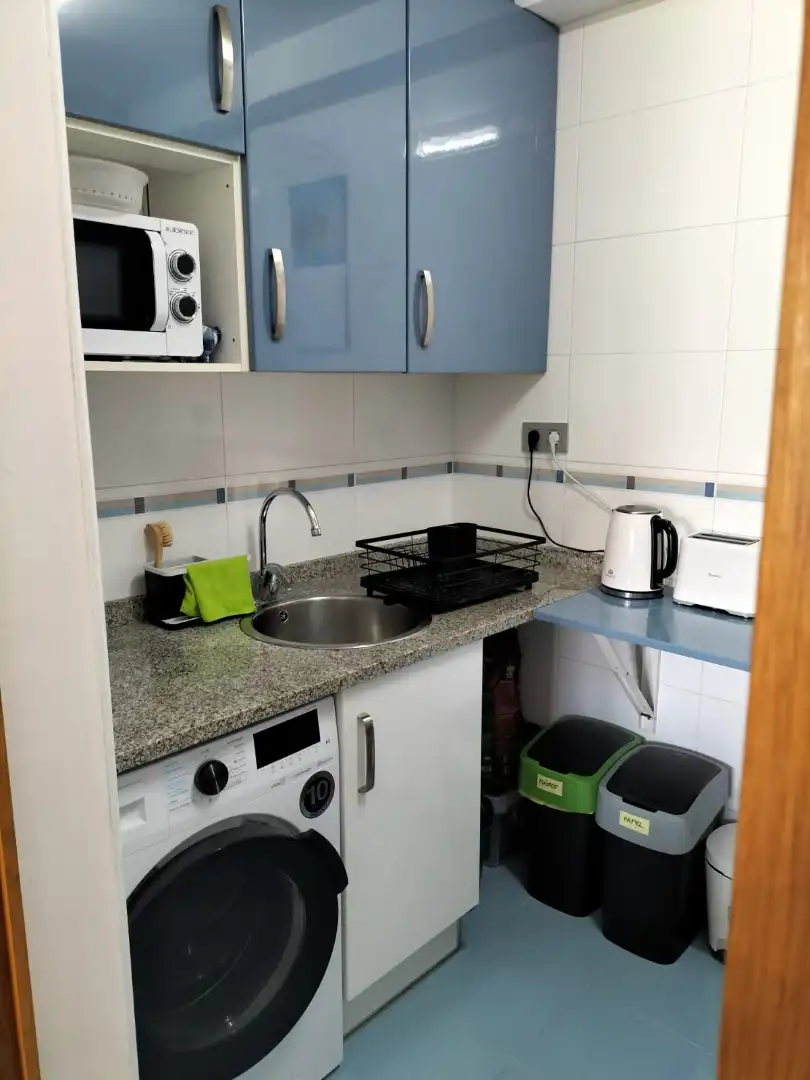 Cuina de Apartament en venda en Oviedo  amb Calefacció, Parquet i Traster