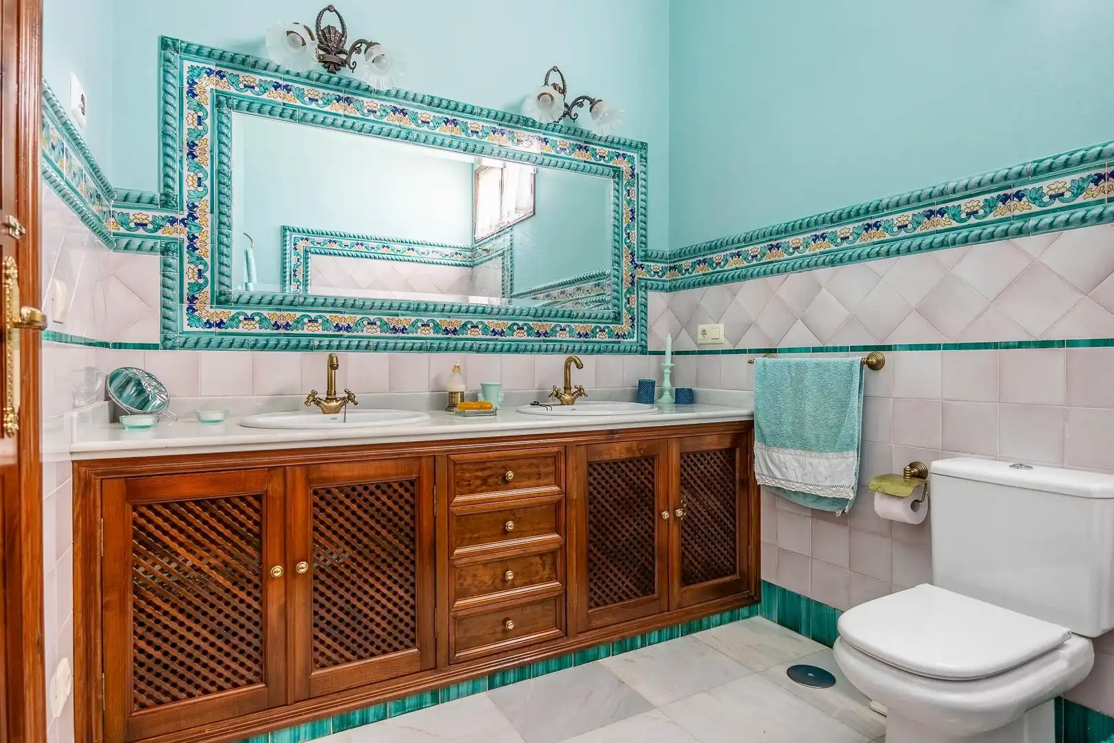 Badezimmer von Country house zum Verkauf in Villalba del Alcor mit Klimaanlage, Privatgarten und Abstellraum