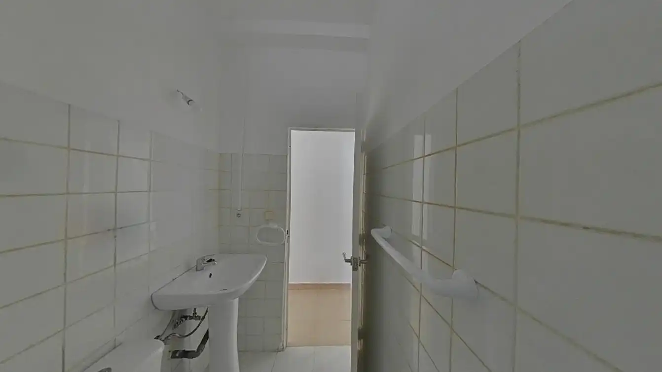 Bathroom of Flat for sale in Sevilla