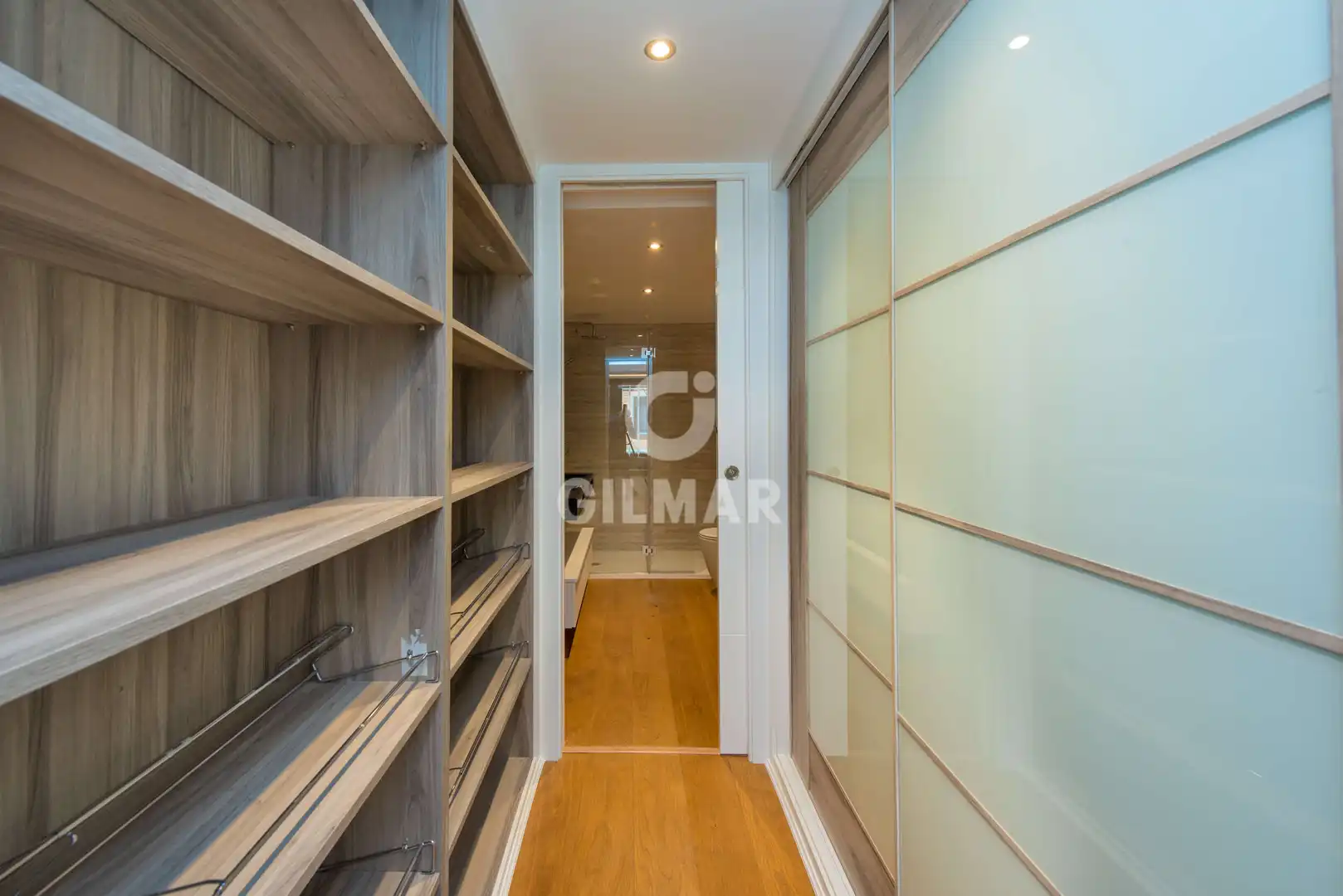 Piso en venta en Madrid con Calefacción, Trastero y Piscina