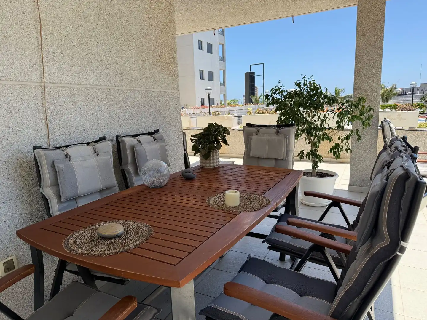 Terrassa de Apartament en venda en Adeje amb Terrassa, Piscina i Moblat