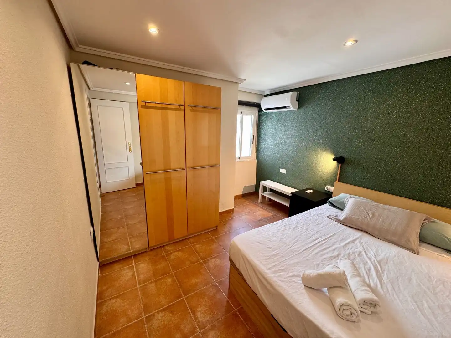 Habitación de Apartamento en venta en Sagunto / Sagunt con Aire acondicionado
