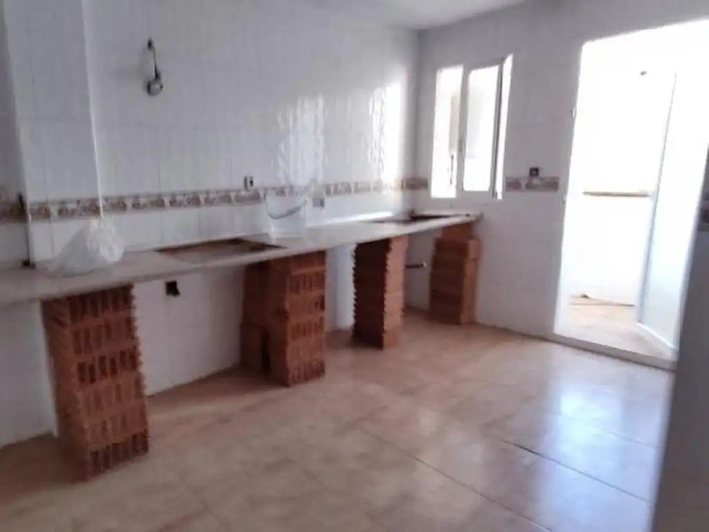 Cocina de Piso en venta en Fortuna