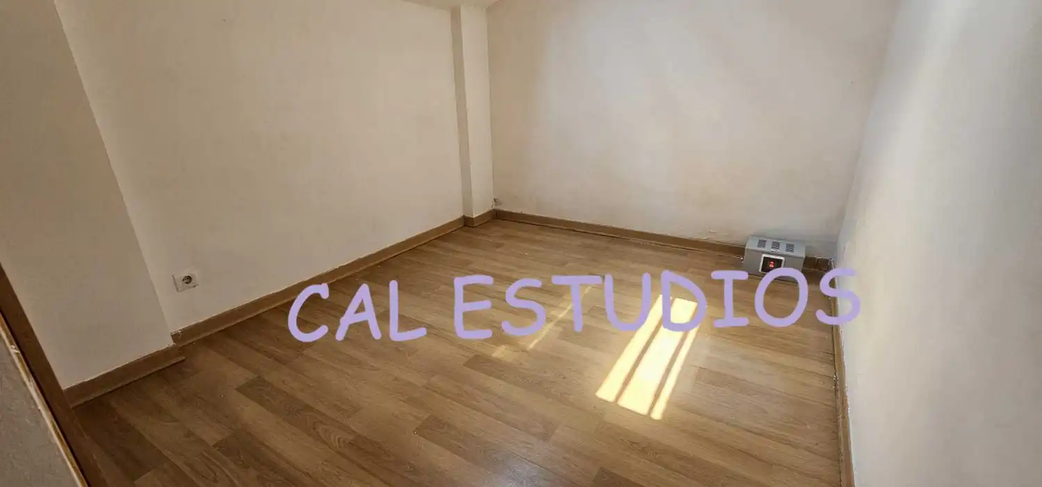 Bedroom of Flat for sale in Torrelaguna  with Air Conditioner and Storage room