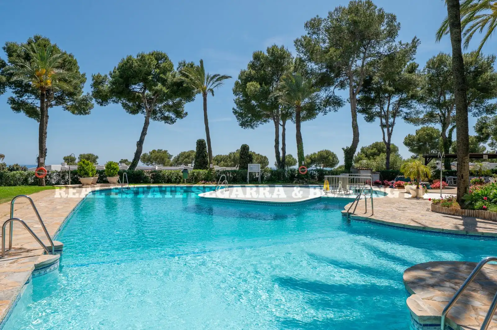 Piscina de Apartament en venda en Mijas amb Aire condicionat, Terrassa i Moblat