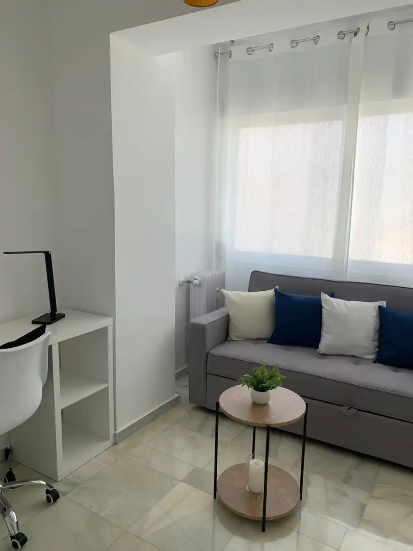 Wohnzimmer von Wohnung zur Miete in Granada mit Heizung