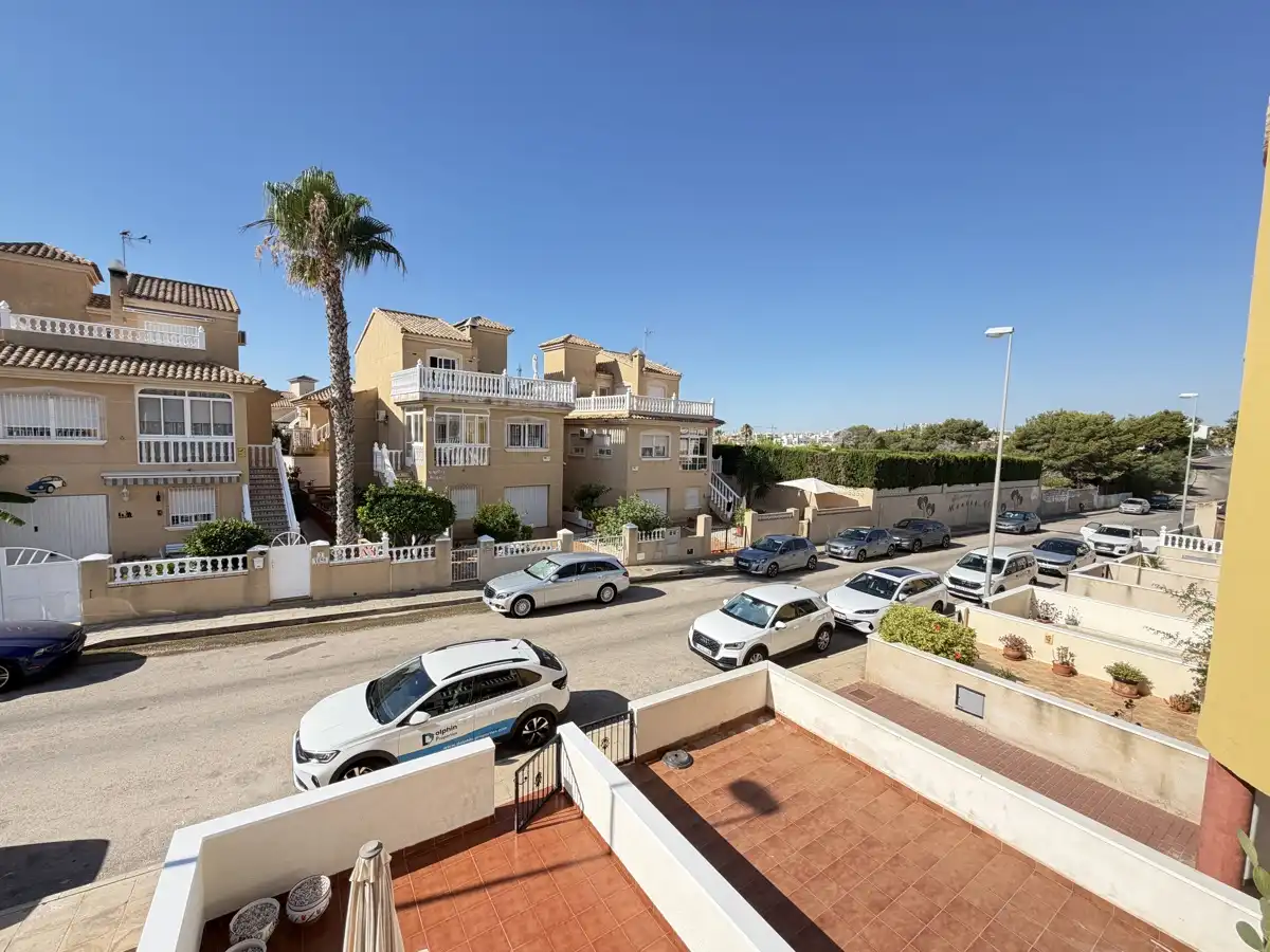 Vista exterior de Apartamento en venta en Orihuela