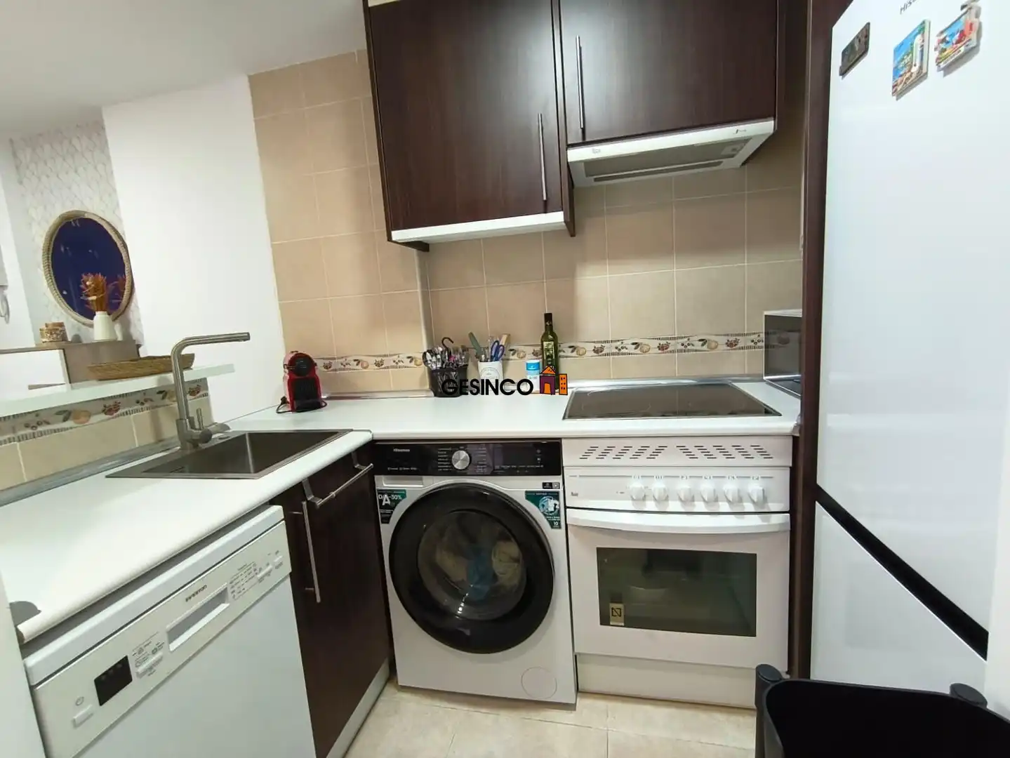 Cocina de Apartamento de alquiler en Bellreguard con Aire acondicionado, Calefacción y Jardín privado