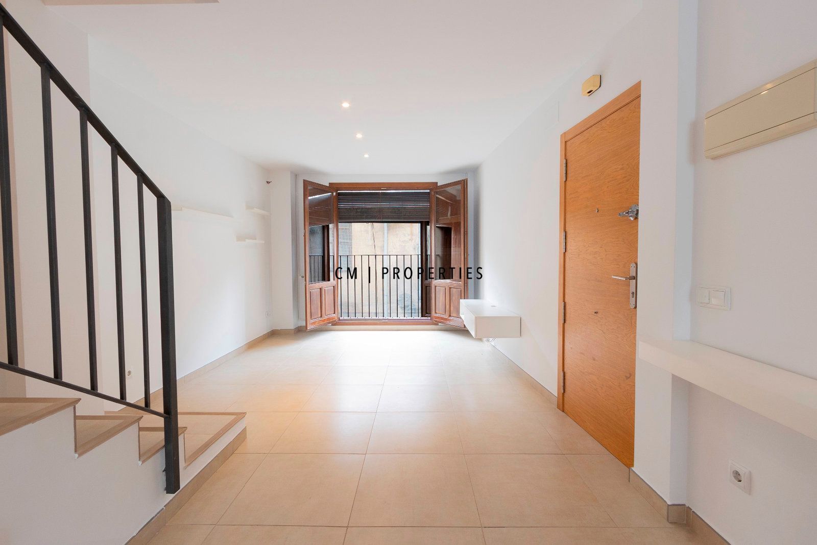 Duplex for sale in  Valencia Capital  with Air Conditioner, Heating and Terrace