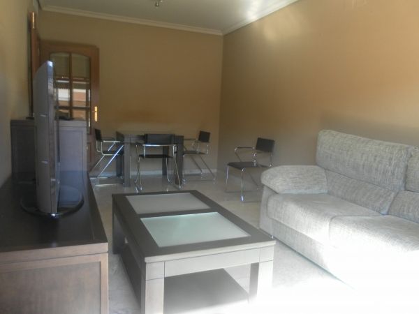 Sala de estar de Piso de alquiler en  Córdoba Capital con Aire acondicionado, Calefacción y Terraza