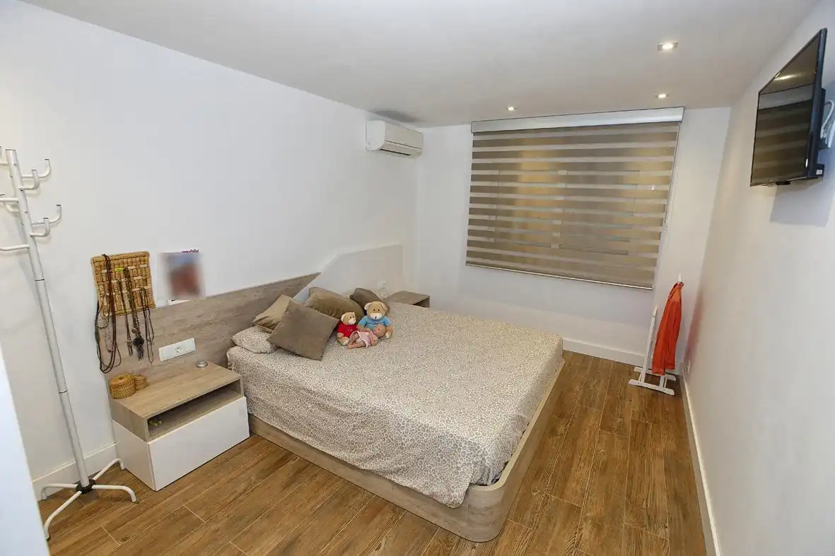 Habitación de Casa adosada en venta en Alcanar con Calefacción, Jardín privado y Terraza
