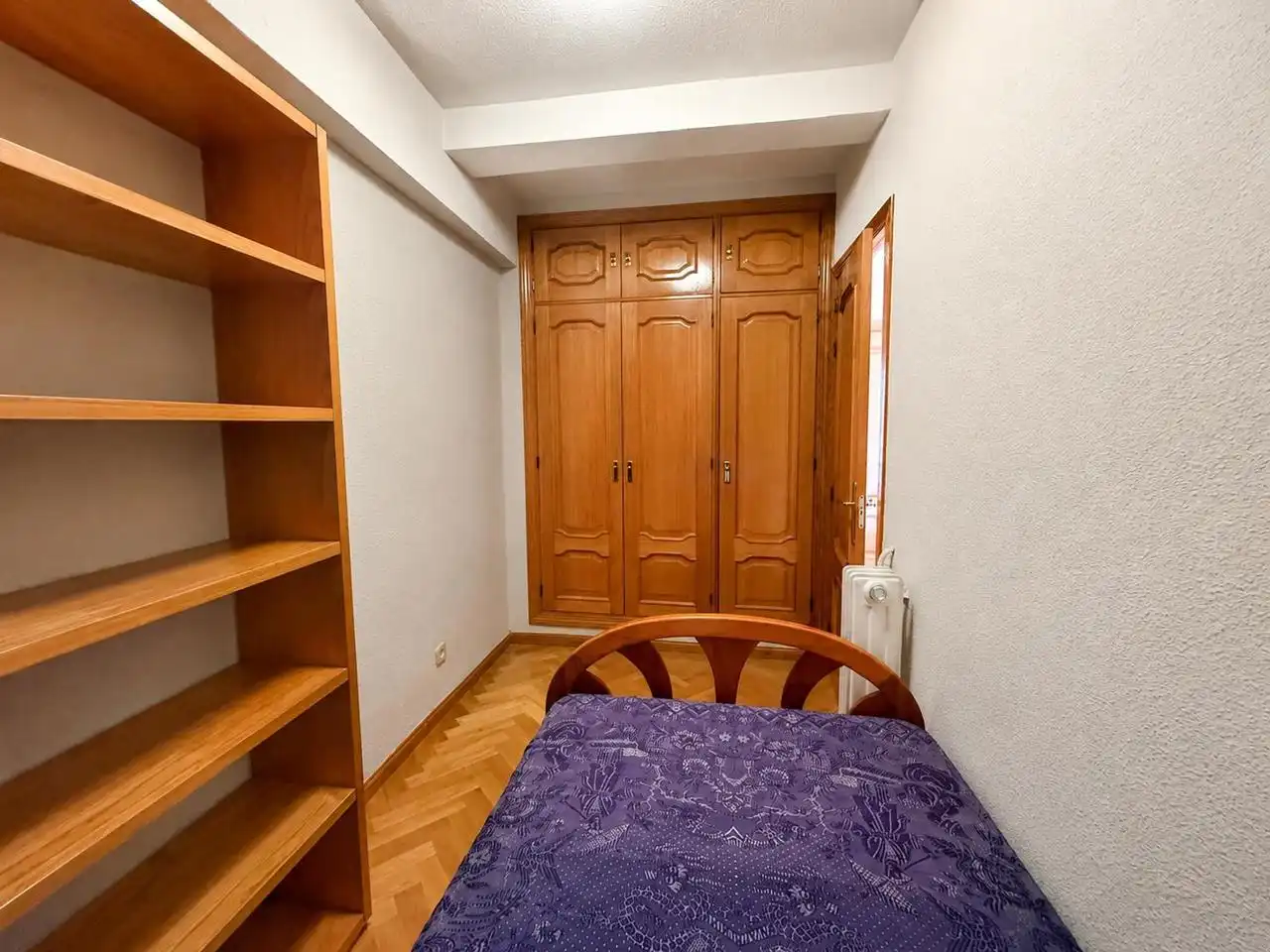 Habitación de Piso en venta en Madrid con Calefacción, Parquet y Terraza