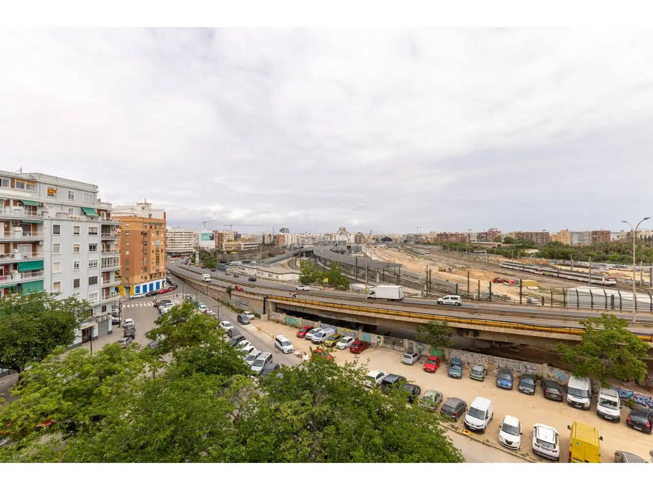 Piso con ascensor en venta en Avenida César Giorgeta, imagen 9