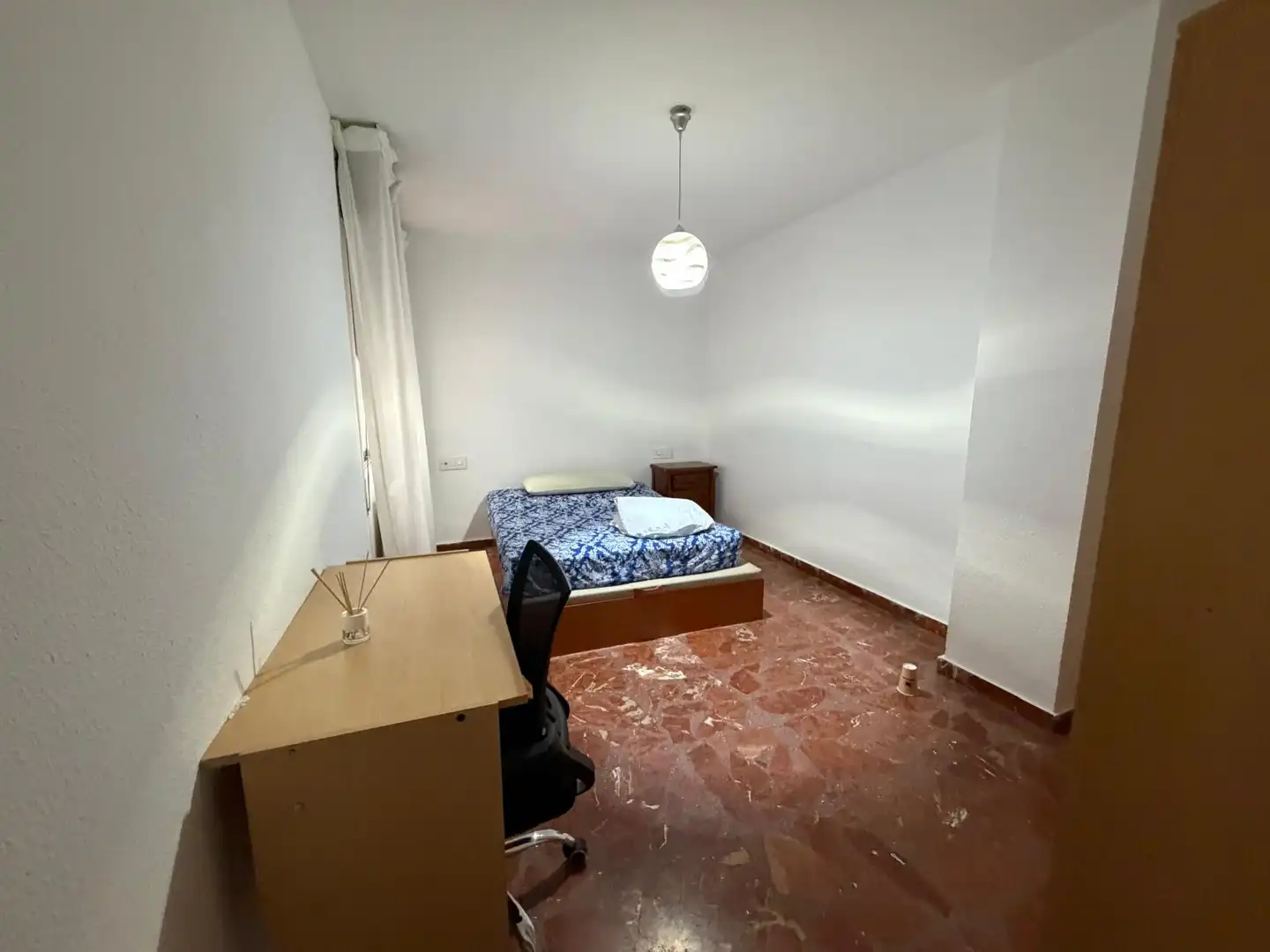 Habitación de Piso para compartir en Jaén con Aire acondicionado, Calefacción y Amueblado