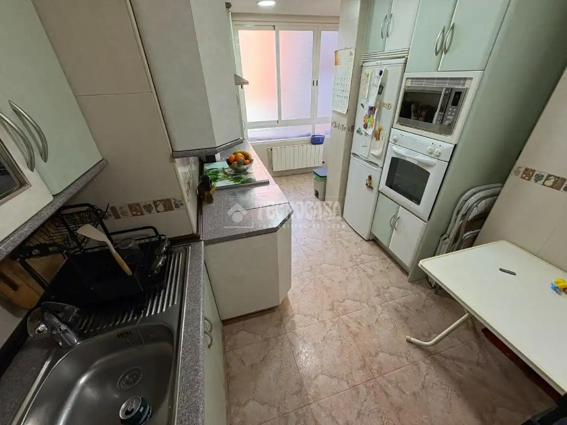 Cocina de Piso en venta en Fuenlabrada con Calefacción