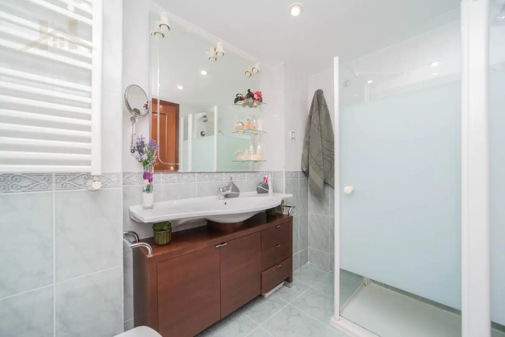Badezimmer von Wohnung zum Verkauf in Alcorcón mit Klimaanlage, Heizung und Privatgarten