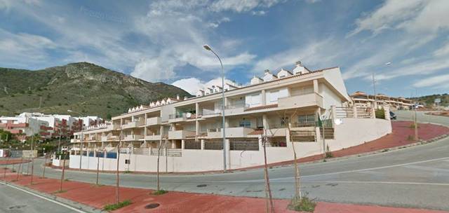 Garaje en Venta en Santangelo