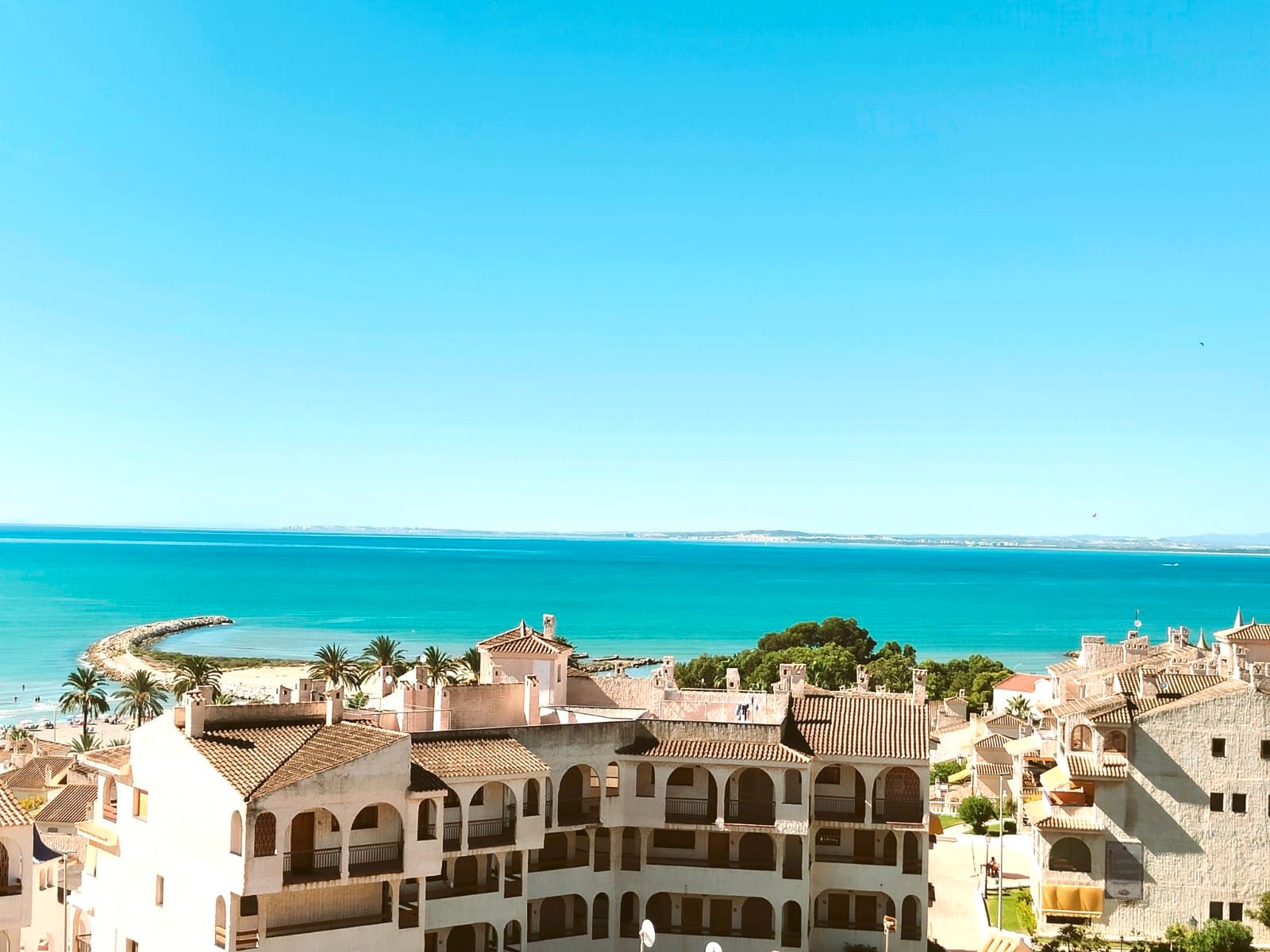 Vista exterior de Àtic en venda en Santa Pola amb Aire condicionat, Calefacció i Terrassa