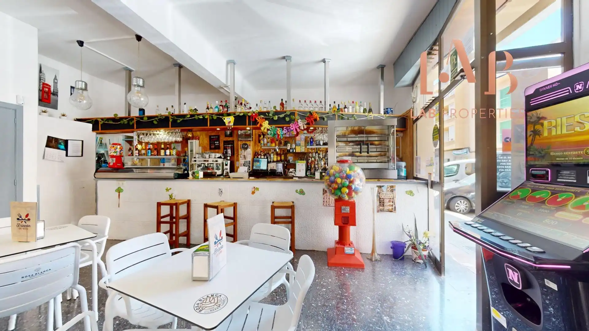 Commercial properties for rent in  Palma de Mallorca  with Air Conditioner and Furnished