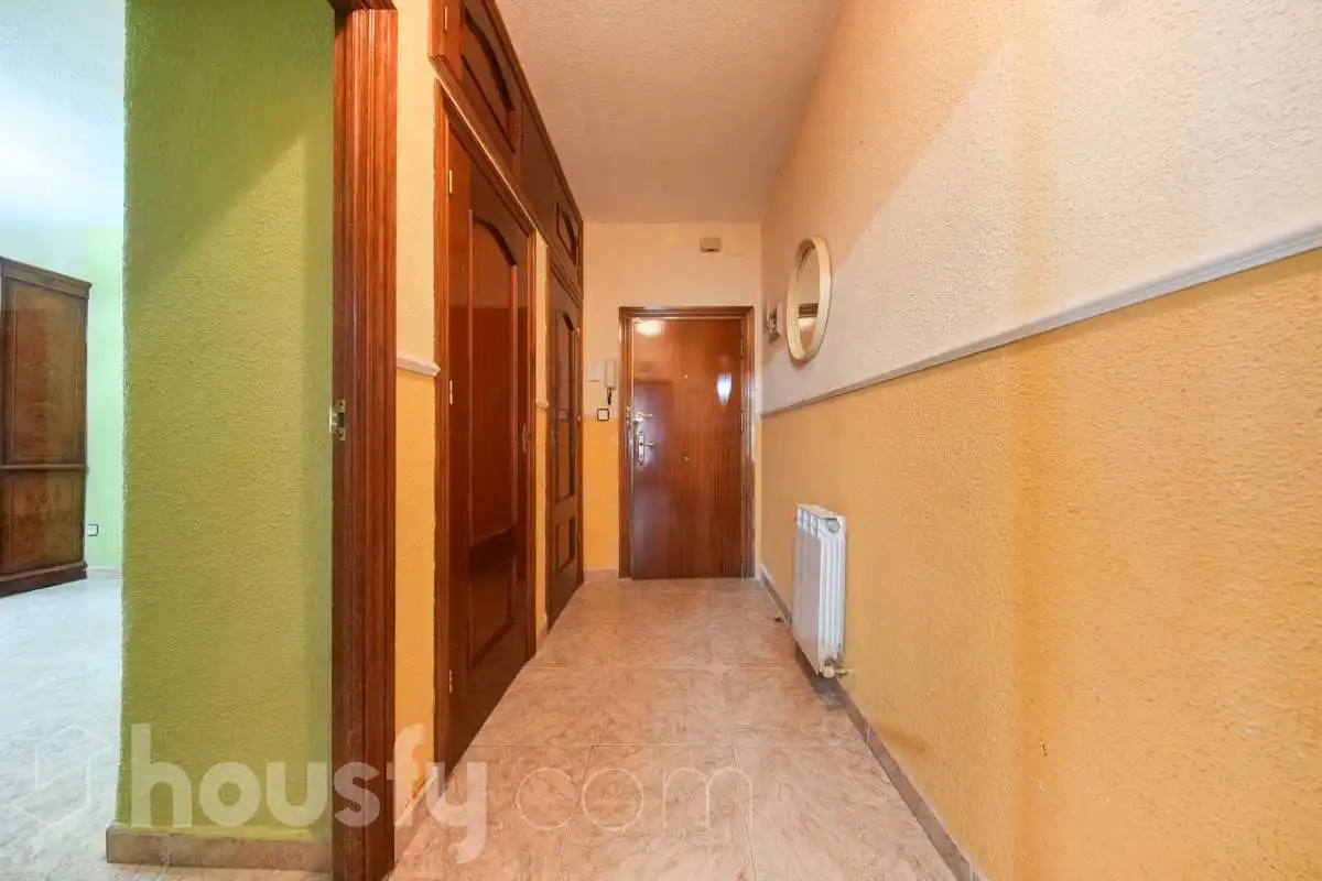 Piso con ascensor en venta en Calle la Chulapona ., imagen 24