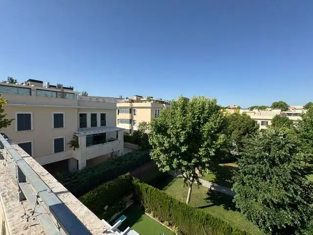 Dúplex en venta en Valdemarín