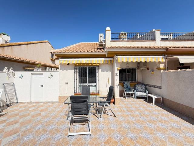 Casa-chalet en Venta en La Zenia