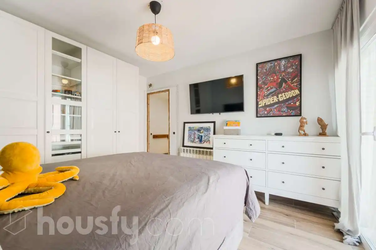 Bedroom of Houses for sale in Mataró  with Air Conditioner, Heating and Terrace