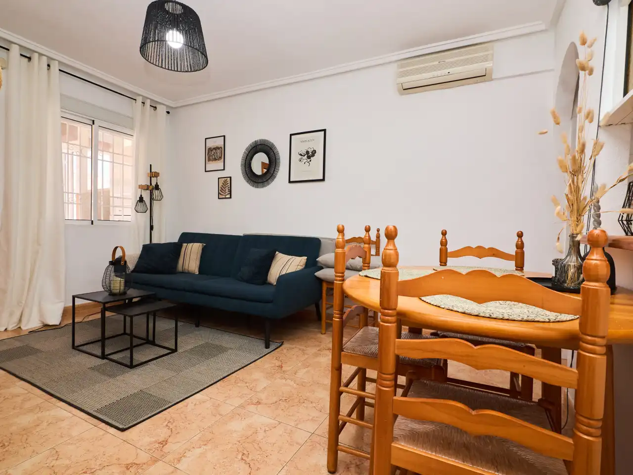 Sala d'estar de Àtic en venda en Torrevieja amb Aire condicionat, Calefacció i Terrassa