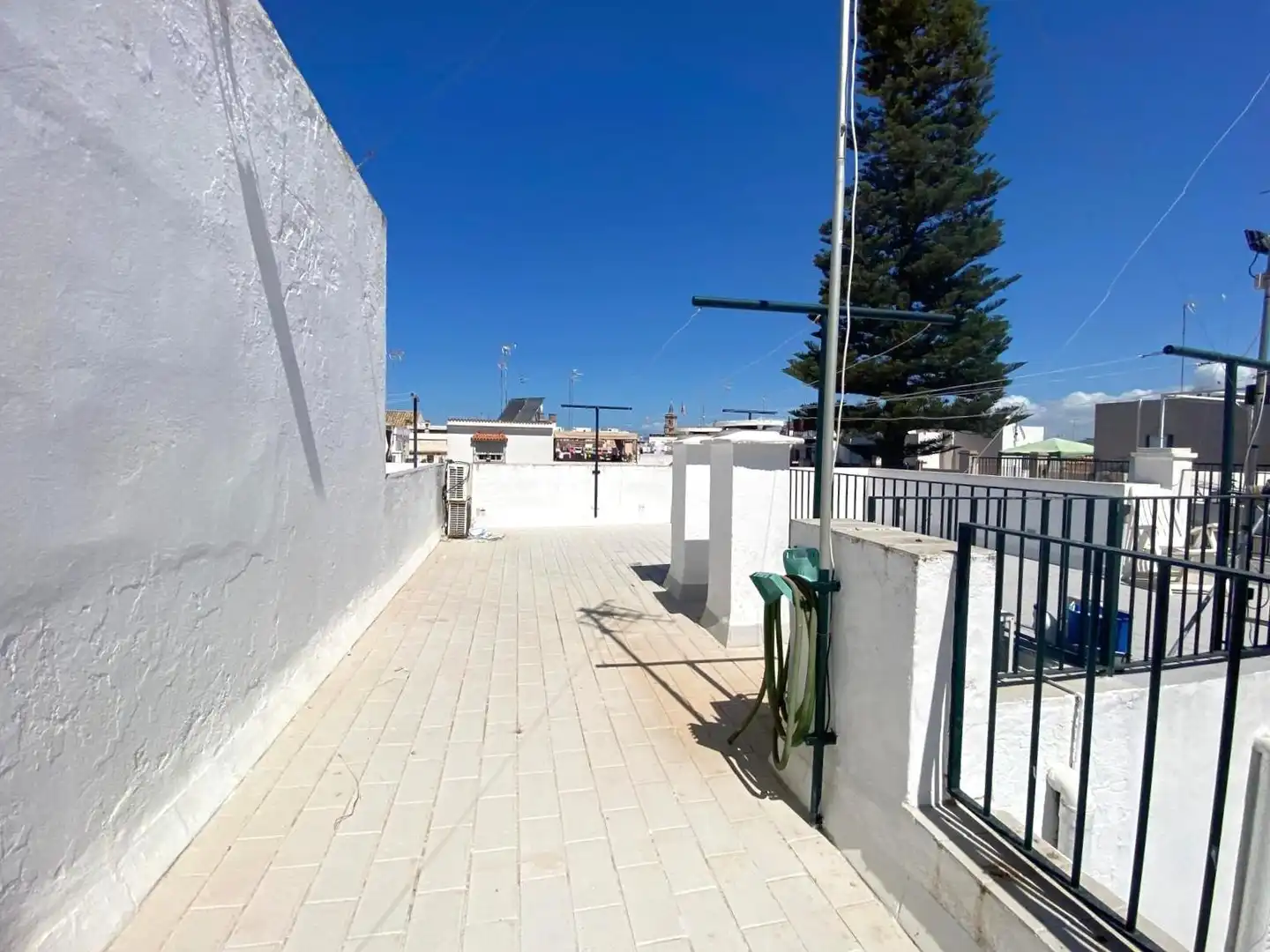 Terrace of Detached homes for rent in Chipiona  with Air Conditioner, Furnished and Balcony