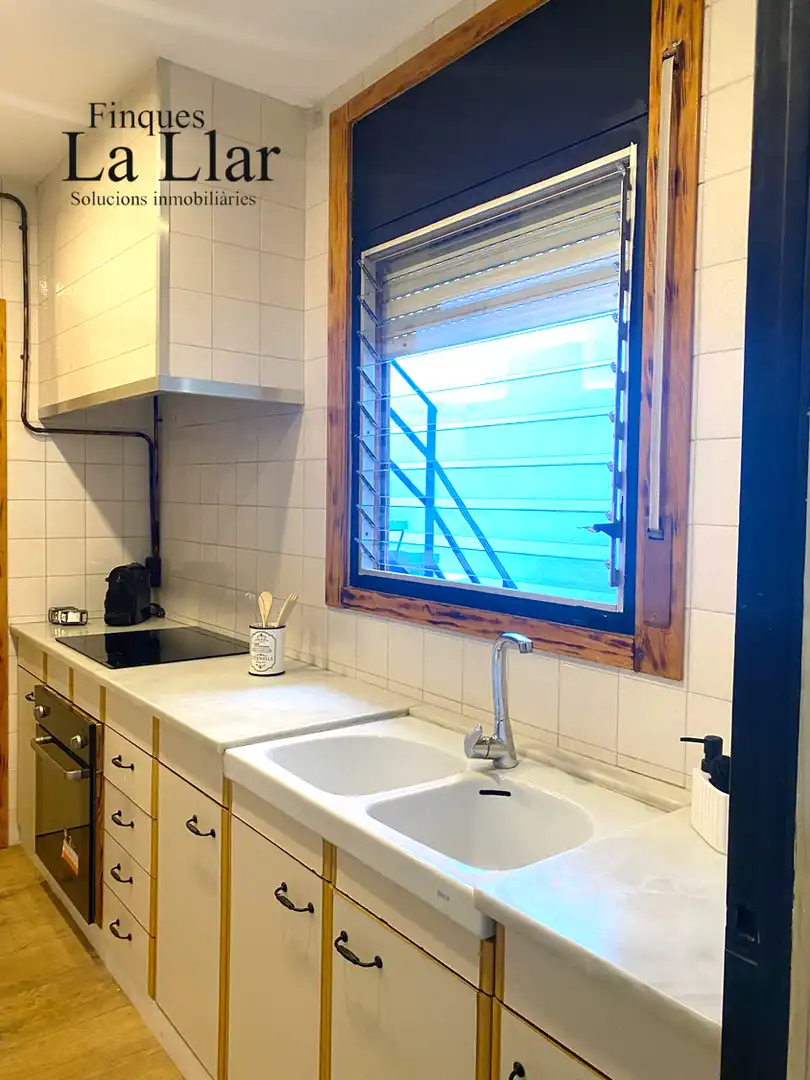 Cocina de Casa adosada de alquiler en Gavà con Trastero y Amueblado
