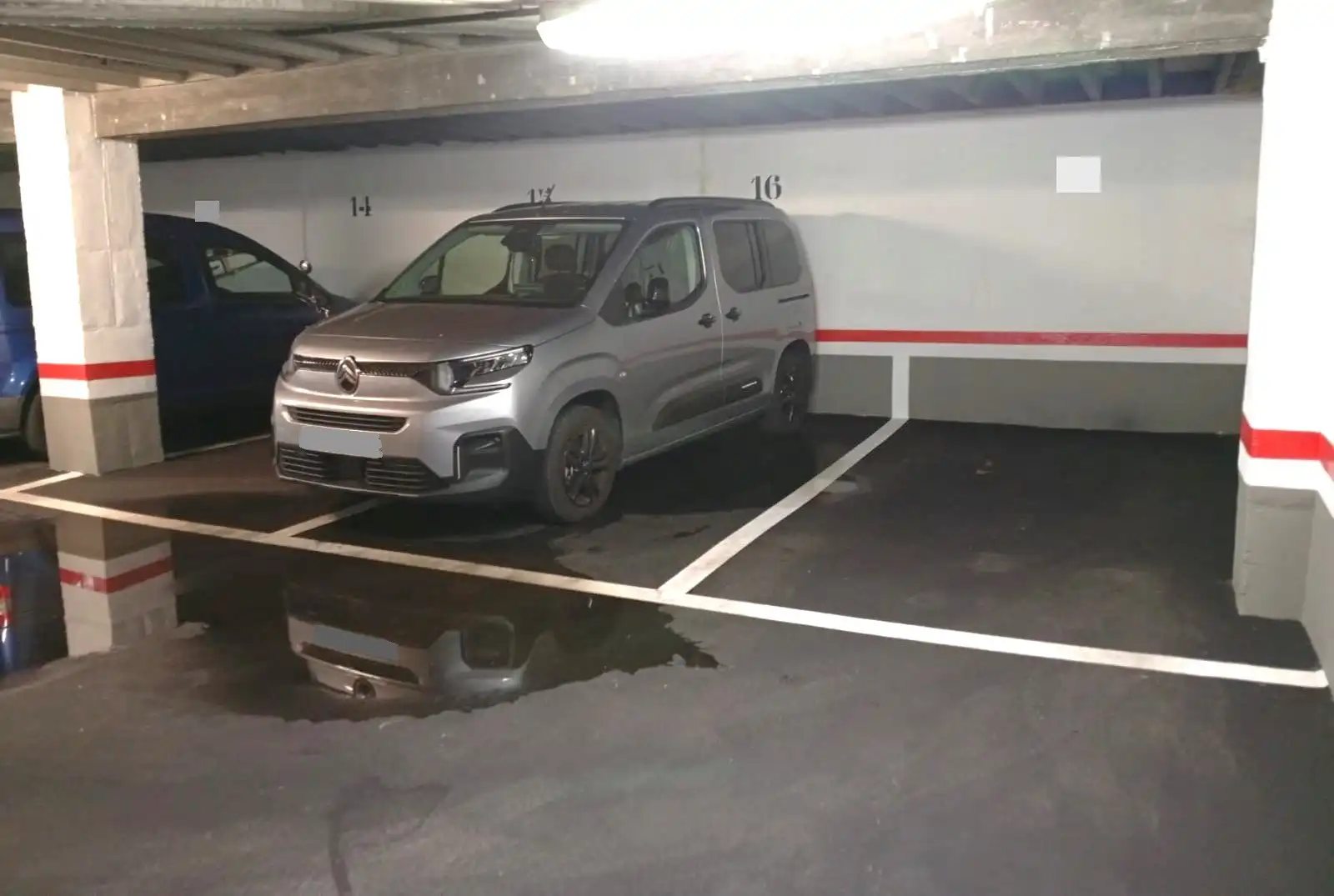 Parkplatz von Garage zum Verkauf in Oviedo 