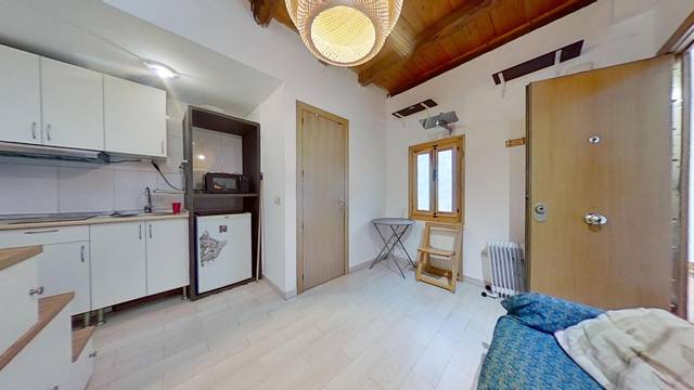 Piso en Alquiler en Calle Abades en Embajadores - Lavapiés