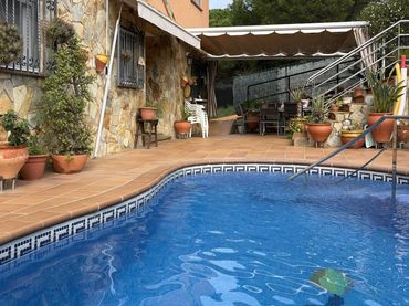 Casa amb balcó en venda a Residencial Blanes - Vistamar