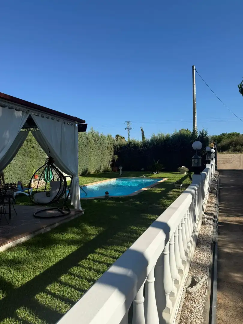 Piscina de Finca rústica en venta en Arroyo de San Serván con Aire acondicionado, Jardín privado y Trastero