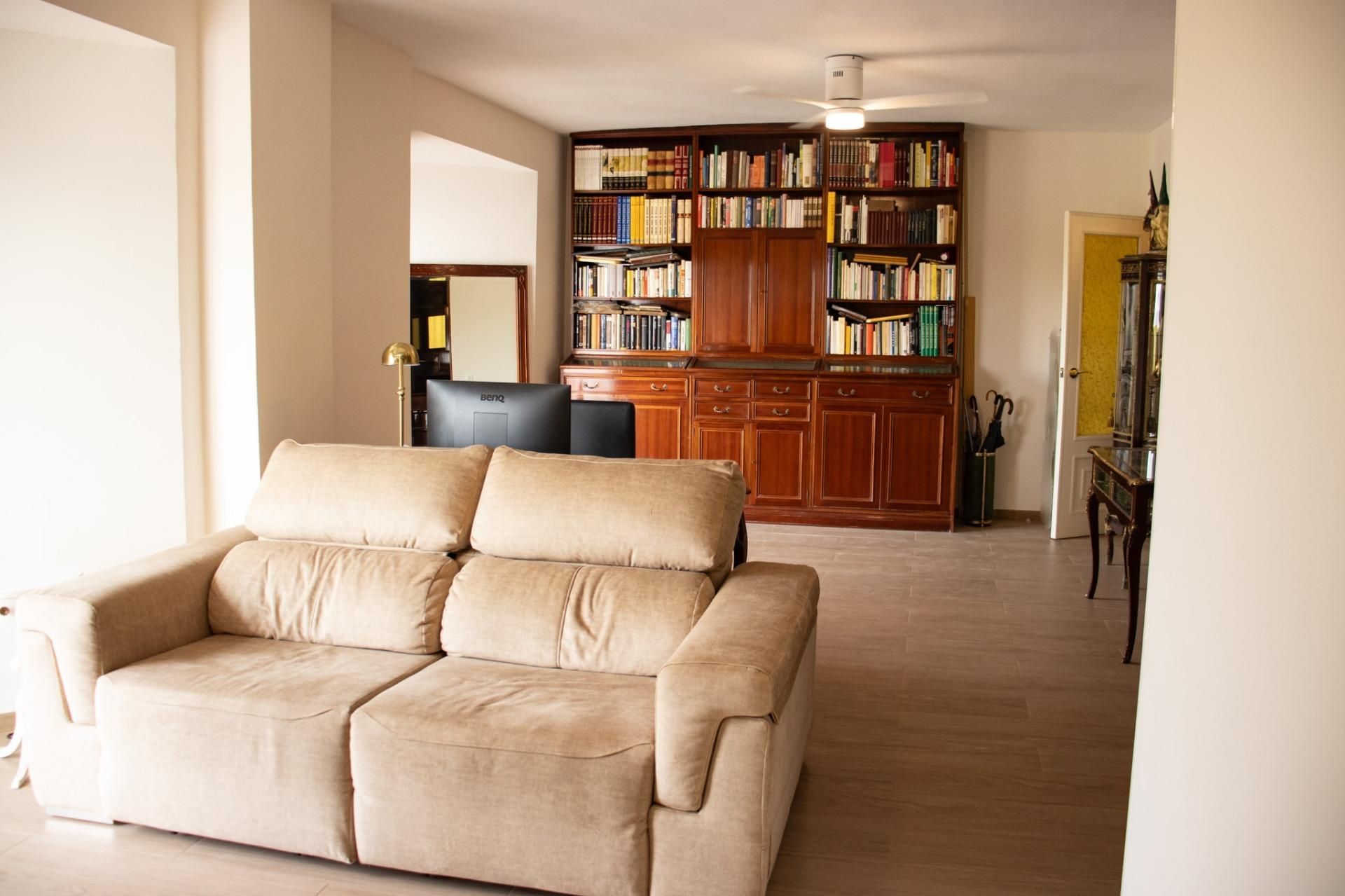 Living room of Flat for sale in  Sevilla Capital  with Balcony