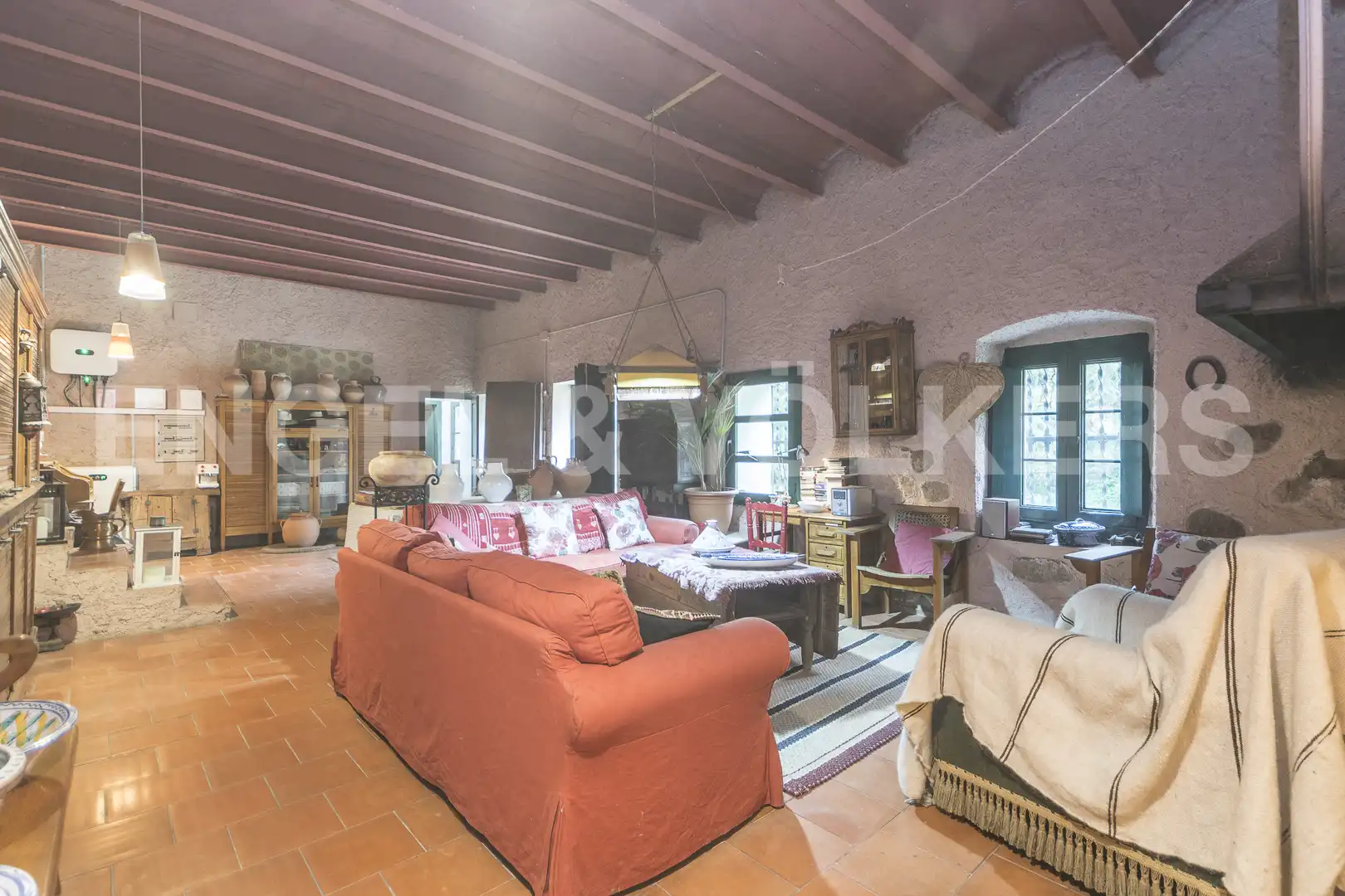 Sala de estar de Finca rústica en venta en Sant Cebrià de Vallalta con Calefacción, Jardín privado y Terraza