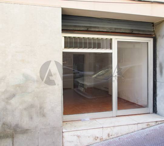 Local comercial en Alquiler en Carrer buenos aires en Sant Crist