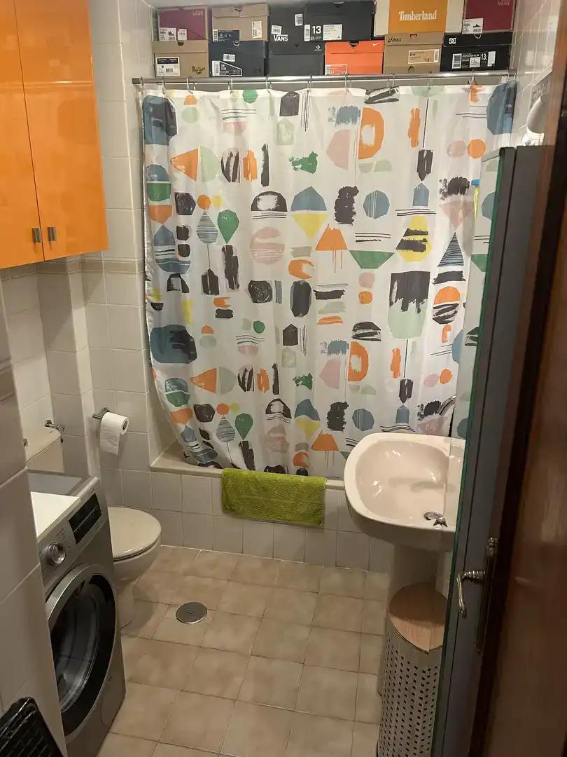 Bany de Estudi en venda en Madrid amb Aire condicionat, Parquet i Piscina