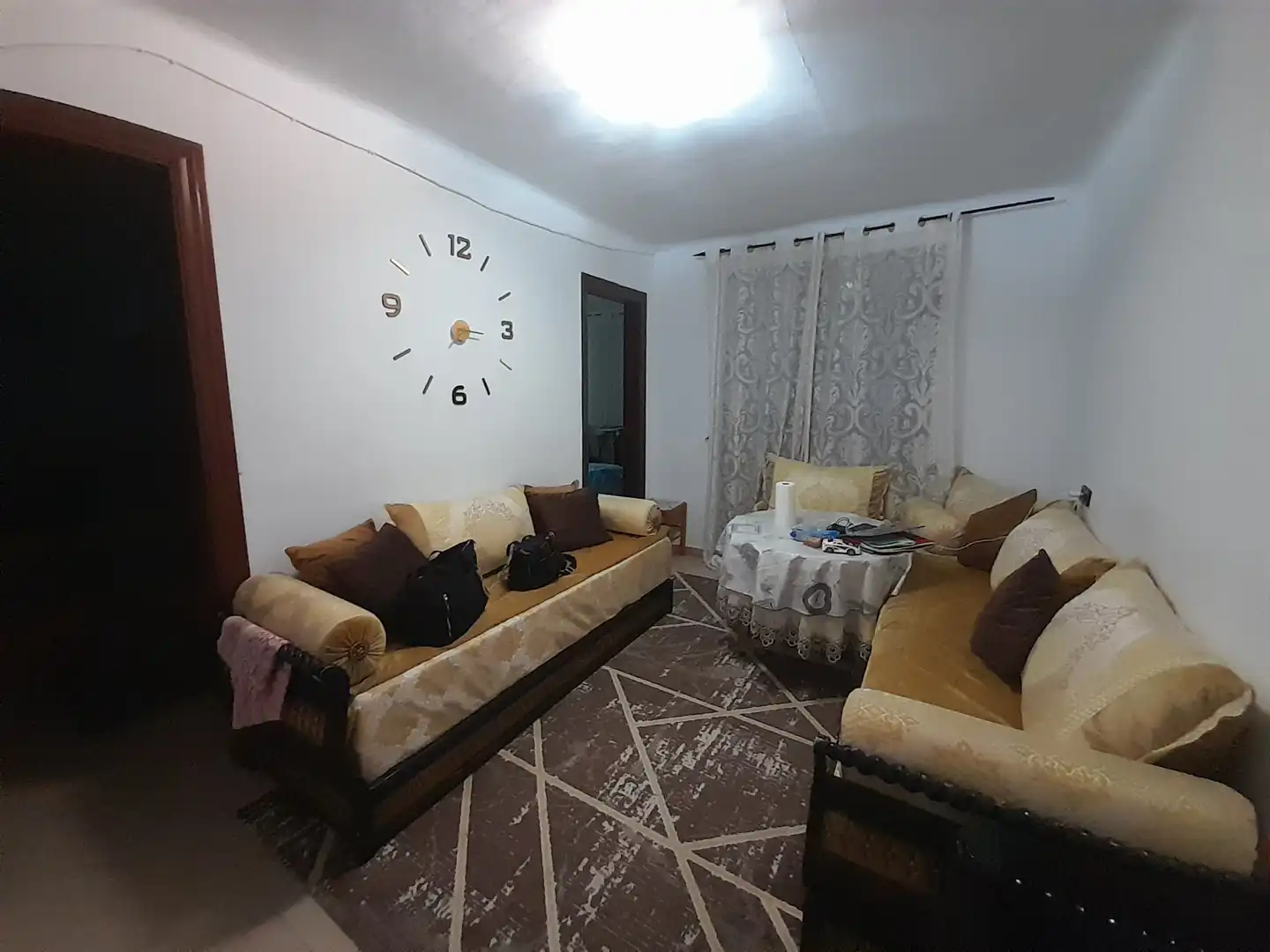 Sala de estar de Piso en venta en L'Hospitalet de Llobregat con Balcón