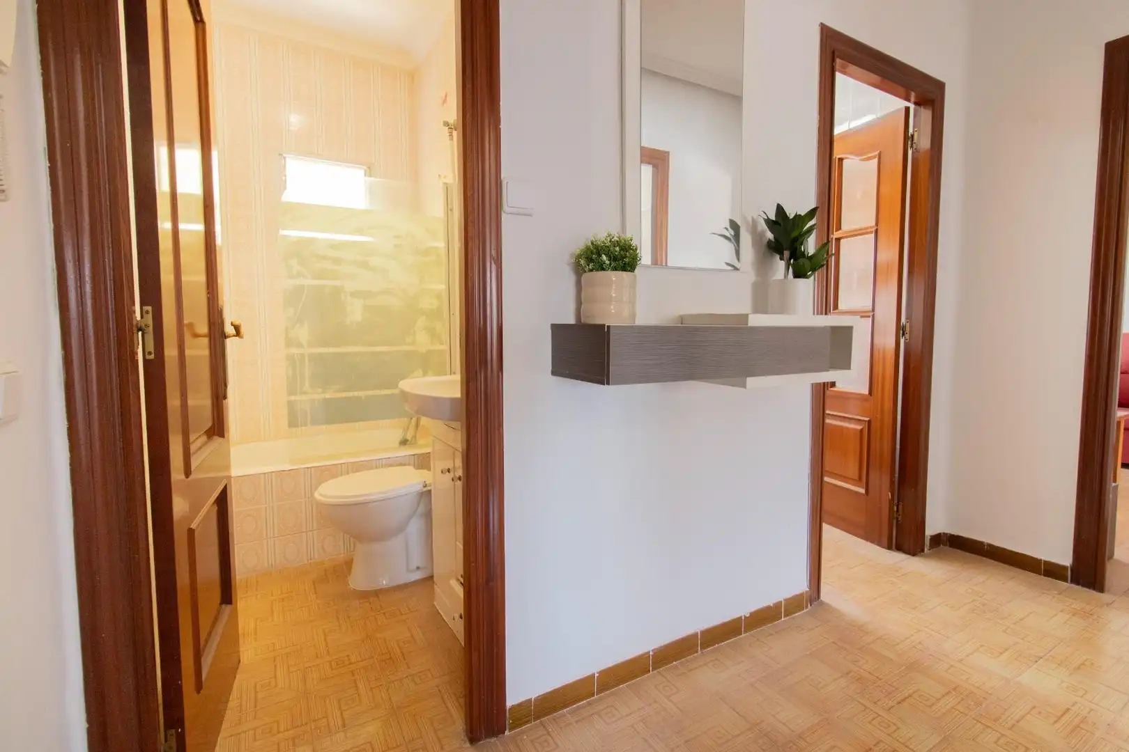 Bathroom of Flat for sale in Sagunto / Sagunt  with Furnished and Balcony