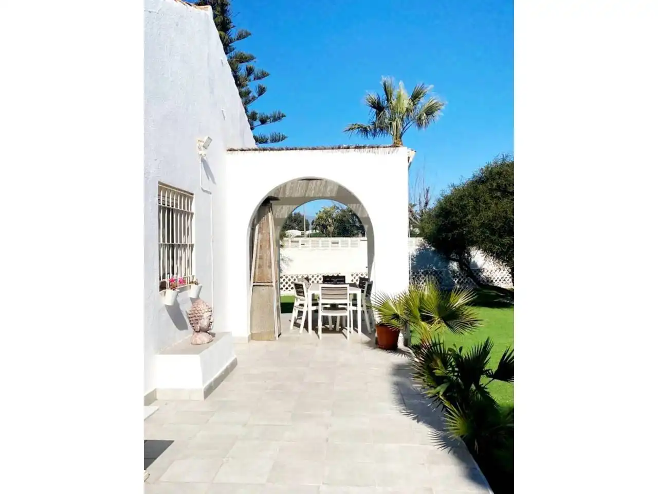 Villa mit Pool zum Verkauf in Roquetas de Mar ciudad, imagen 2