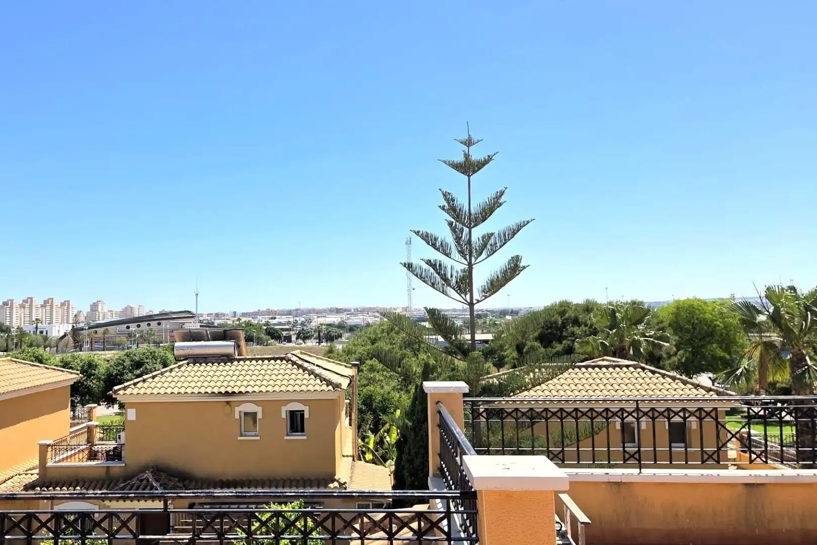 Reihenhaus mit Terrasse zum Verkauf in Calle C. Gotzone Mora 36, imagen 39
